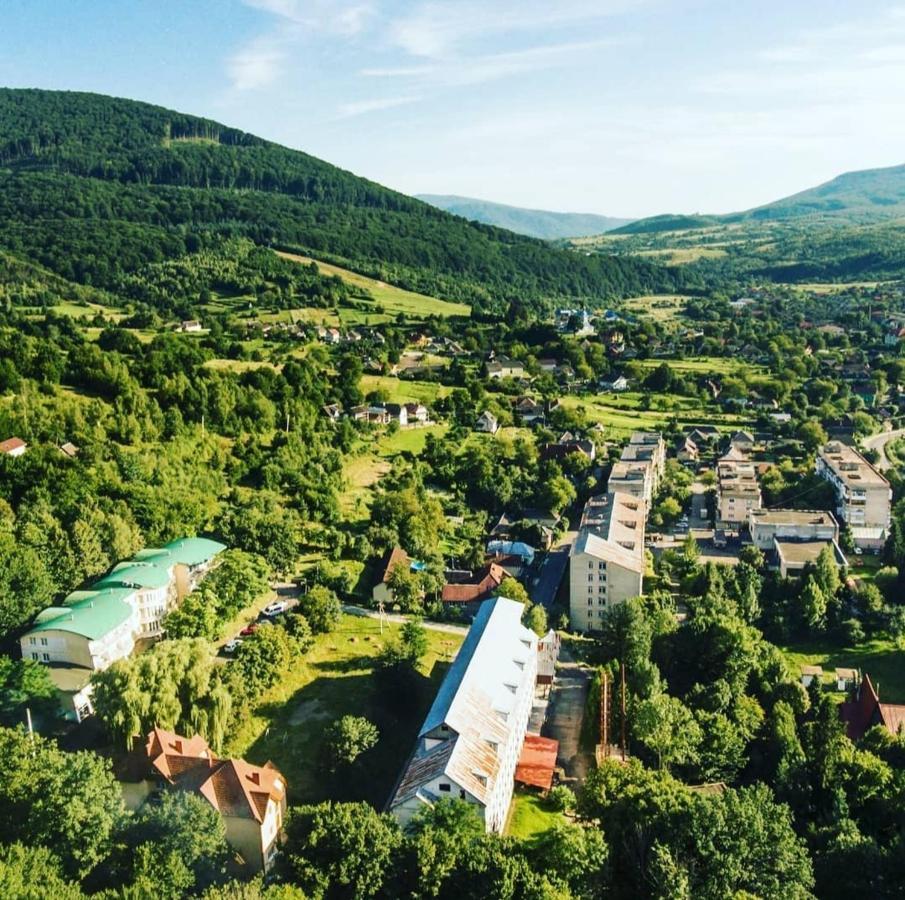 Готель Поляна Квеле Exterior foto