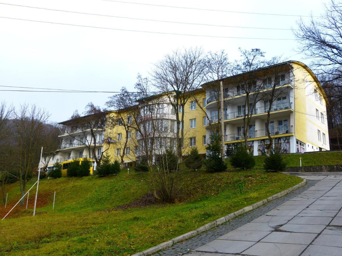 Готель Поляна Квеле Exterior foto